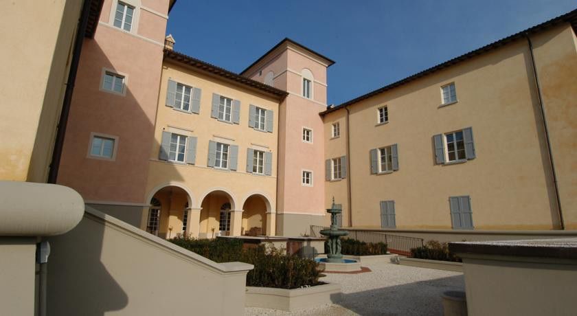 Matilde Di Canossa Golf Spa & Hotel Resort Reggio Emilia Eksteriør bilde